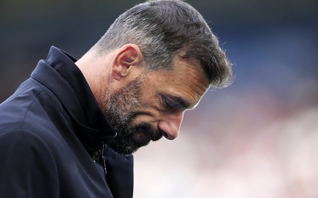 HLV Ruud van Nistelrooy chia tay Leicester City sau chuỗi ngày đầy sóng gió