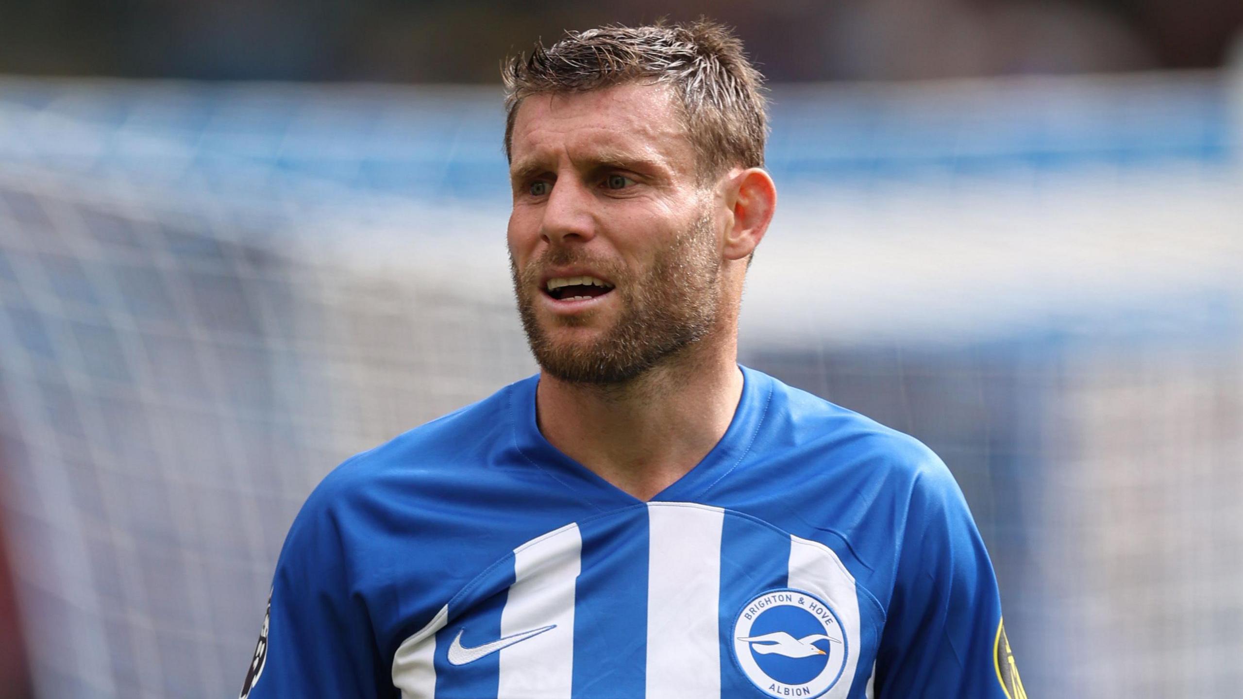 James Milner: Huyền Thoại Bền Bỉ Sắp Xây Dựng Kỷ Lục Mới Tại Premier League