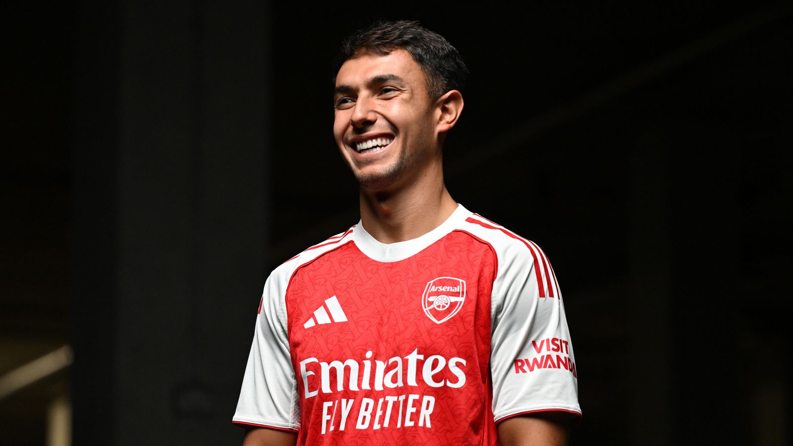 Arsenal 2025/26: Sự Trỗi Dậy Của Pháo Thủ Với Tân Binh Viktor Gyokeres