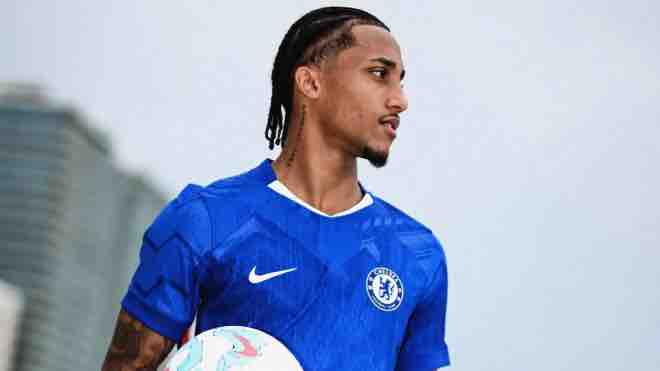 Chelsea phá kỷ lục chuyển nhượng với thương vụ Joao Pedro: Tham vọng hay sự hoang phí?